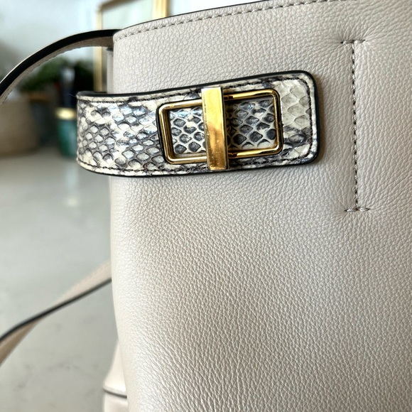 MICHAEL KORS COLLECTION Bette Satchel w/Crossbody Strap Python Embossing - Picture 5 of 16